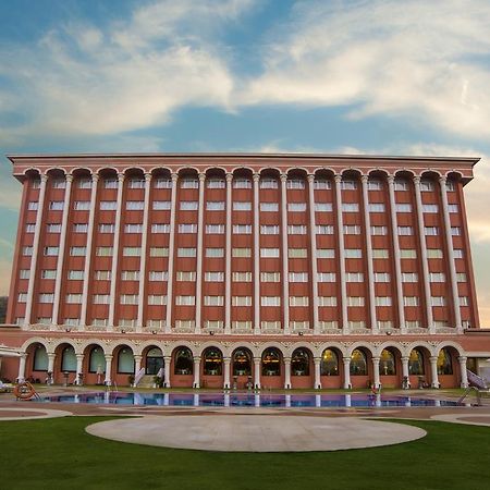 Ramoji Film City- Sitara Luxury Hotel Pedda Ambarpet Exterior photo