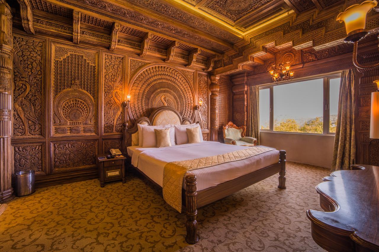 Ramoji Film City- Sitara Luxury Hotel Pedda Ambarpet Exterior photo