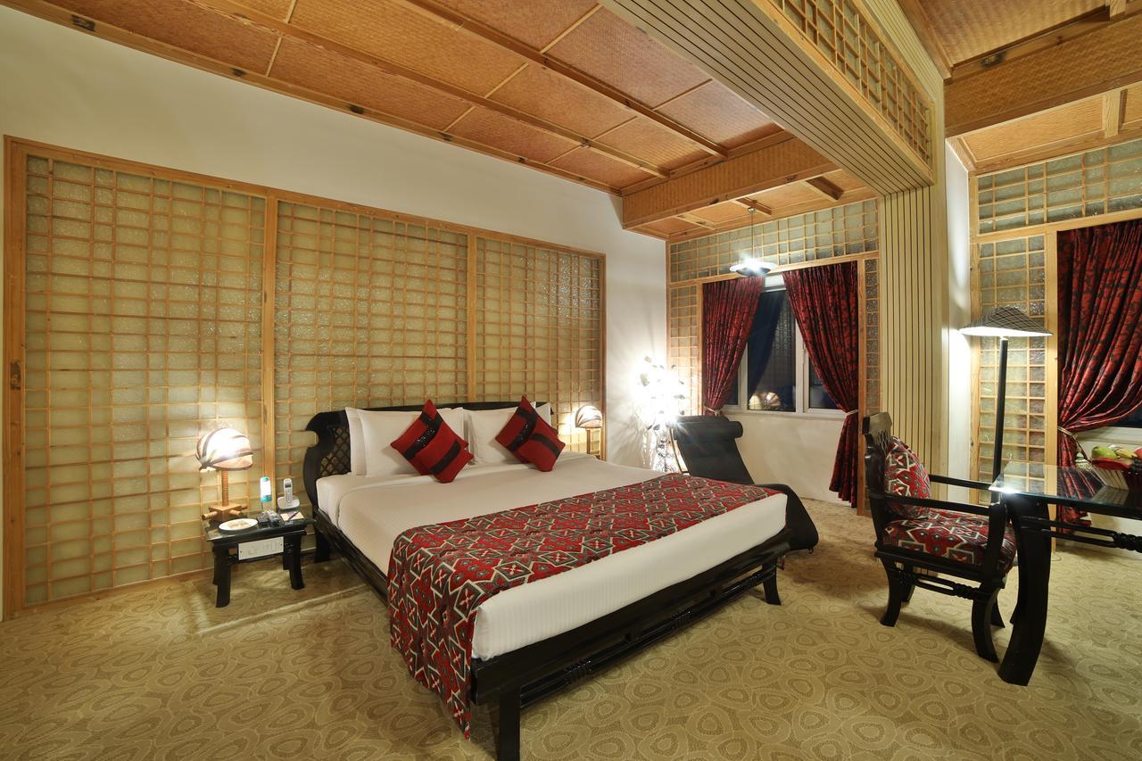 Ramoji Film City- Sitara Luxury Hotel Pedda Ambarpet Exterior photo
