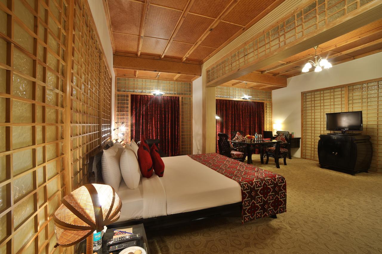 Ramoji Film City- Sitara Luxury Hotel Pedda Ambarpet Exterior photo